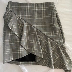 H&M Plaid Asymmetrical Ruffle Mini Skirt